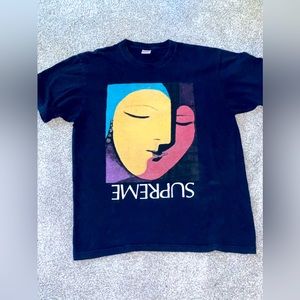 Supreme t shirt